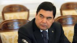Президент Туркменистана поручил военным выращивать фрукты
