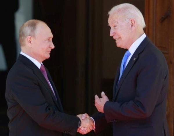 В Кремле рассказали детали разговора Путина и Байдена