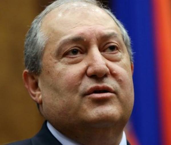 Президент Армении взял под сомнение соглашение по Карабаху