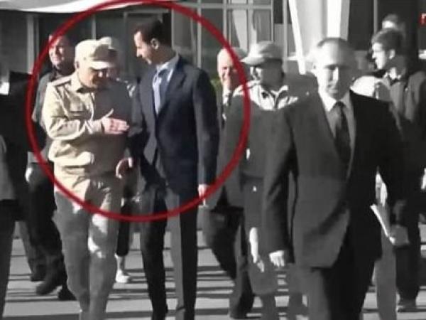 Российский генерал не подпустил Асада к Путину видео