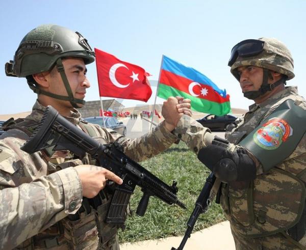Азербайджан и Турция проводят учения на границе с Ираном