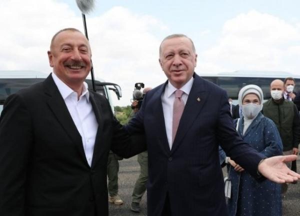 Военный союз Баку и Анкары: визит Эрдогана в Шуша меняет геополитику региона.