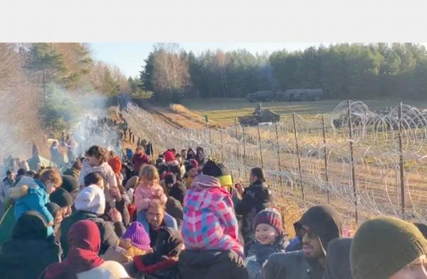 Десятки нелегальных мигрантов прорвались в Польшу из Белоруссии